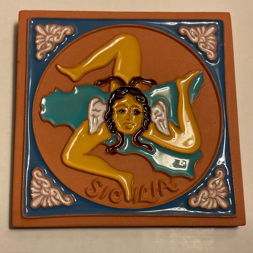 Handmade Trinacria Terracotta Tile from Italy - Picture 2 of 5